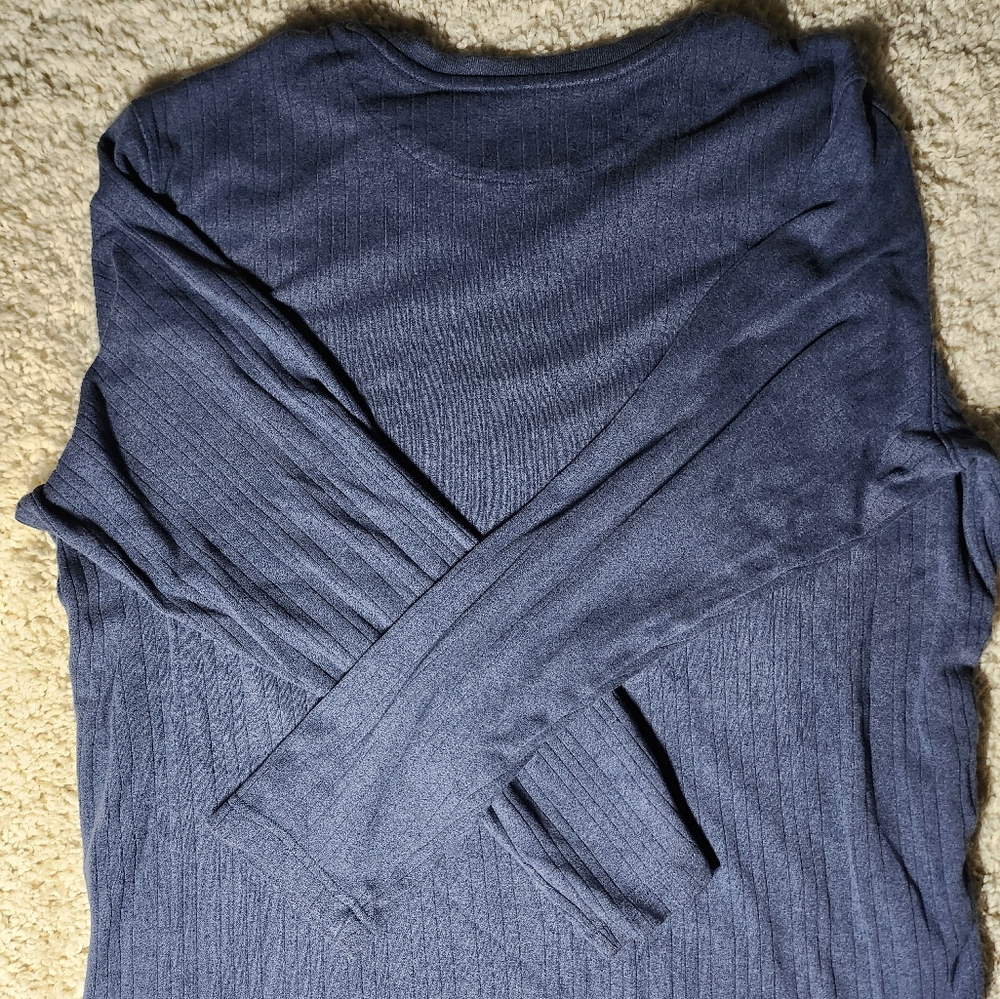 Covington Blue V-Neck Sweater Ribbed Knit - Picture 3 of 3